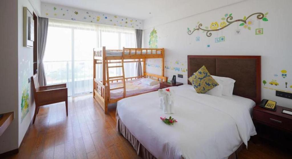 Wyndham Garden Hotel Lingshui  Екстериор снимка